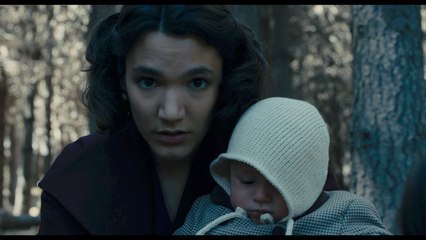 Melanie Laurent, Oscar Isaac And Stunning Scenes From "The Finale"