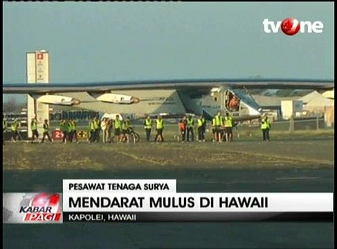 Pesawat Tenaga Surya Solar Impulse 2 Mendarat di Hawaii