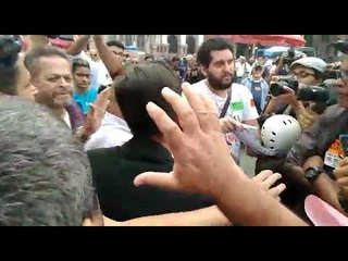 Contra Crivella, manifestantes e pastores se enfrentam