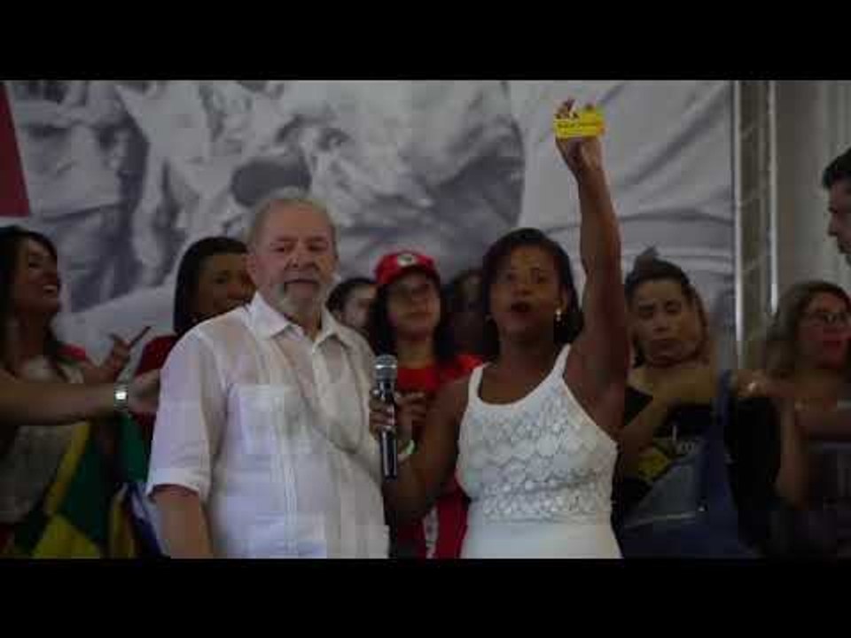 Lula: o Brasil vai voltar a ser feliz de novo