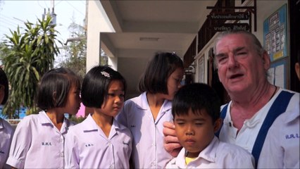 Veterans at Volunt2Thai Volunteering