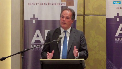 UK minister commits naval presence in Asia Pacific