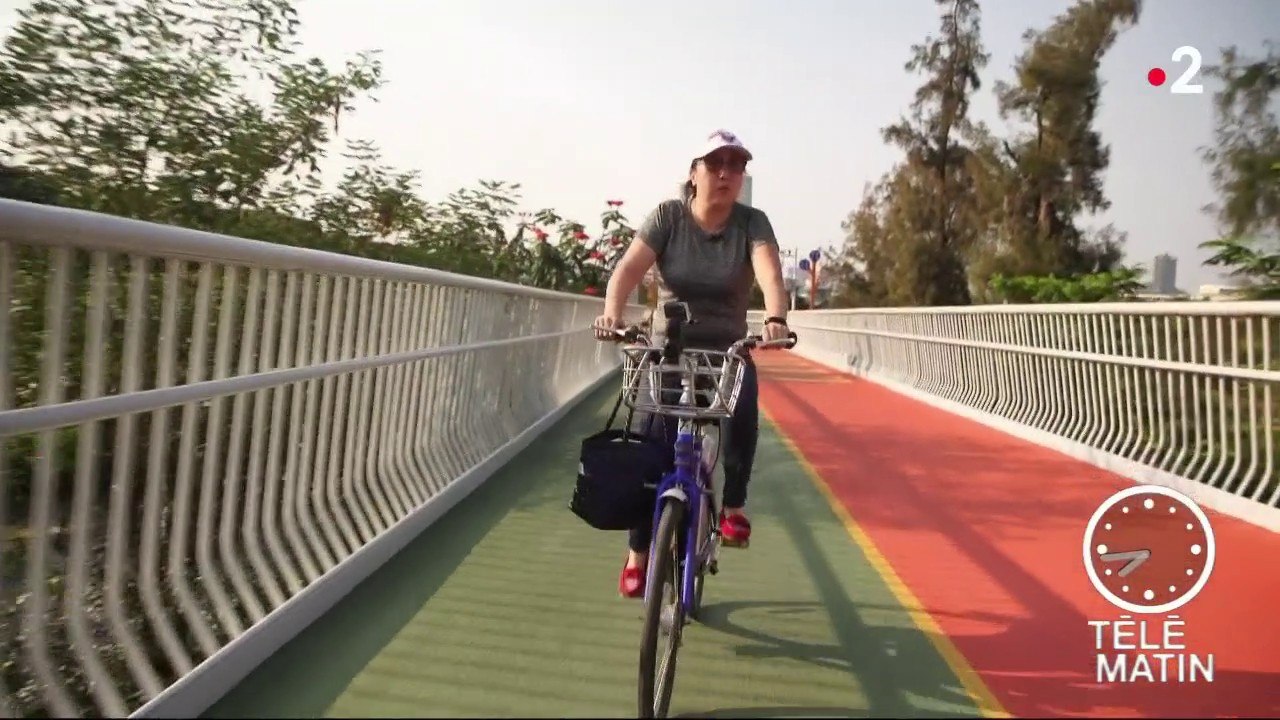 C’est un monde - Chine : les vélos séduisent le pays