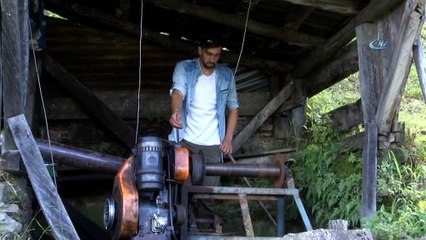 İlkel teleferikle metrelerce yükseklikte ölümüne yolculuk