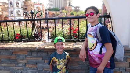 VLOG - PETITES FRAYEURS POUR SWAN À PHANTASIALAND avec le Family-Boomerang le plus rapide du monde !