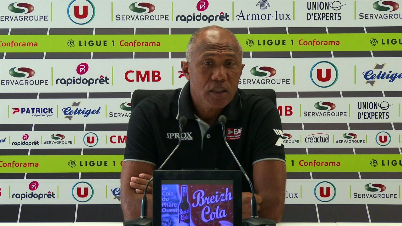 Le point presse d'Antoine Kombouaré avant EAG-PSG