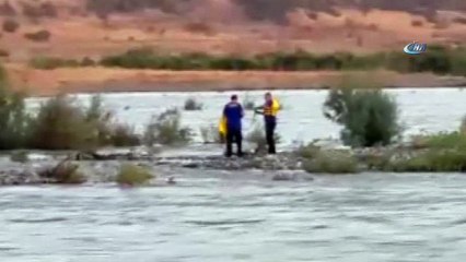 Baraj suyu yükseldi, 5 genç mahsur kaldı