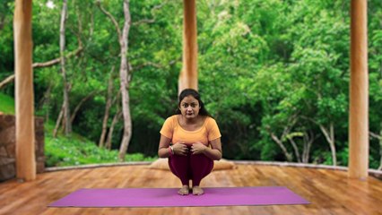 Yoga to lose 7 Kg in 1 month | कागा आसन पैट की बीमारियाँ दूर कर 1 महीने में घटाएगा 7 किलो | Boldsky