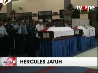 Upacara Militer Sambut Delapan Jenazah Korban Pesawat Hercules Tiba di Malang