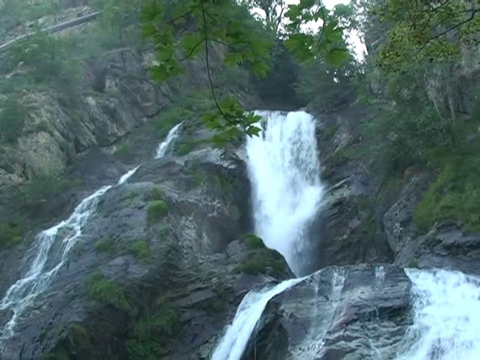 Cascade de Sarenne - Bourg-D'Oisans 38550 Les Rousses