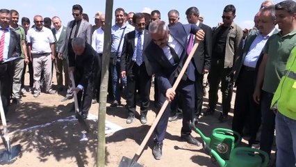 Tarım ve Orman Bakan Yardımcısı Aksu Malazgirt'te - MUŞ