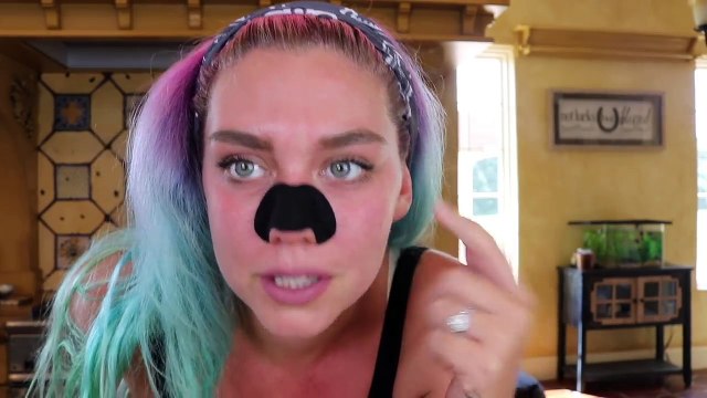 PEELING A BLACK HEAD PEEL OFF UNDER A MICROSCOPE! 1000x ZOOM OMG SATISFYING