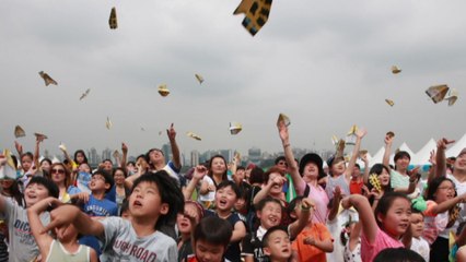 9월 9일 한강서 종이비행기 날리기 대회 / YTN