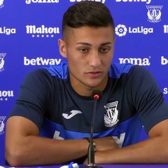 Óscar, presentado con el Leganés