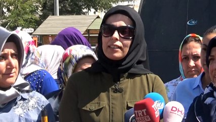 Kilisli kadınlardan, 'Bize dolar değil, vatan lazım' kampanyası