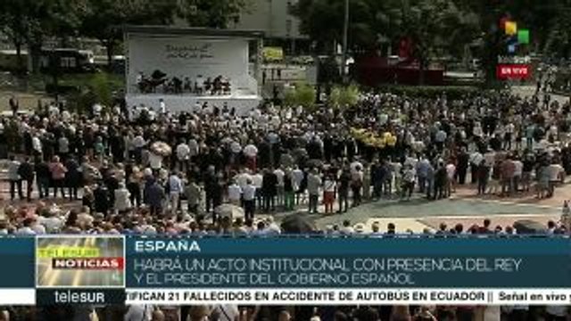 Realizan actos en homenaje a las víctimas de los atentados en Cataluña