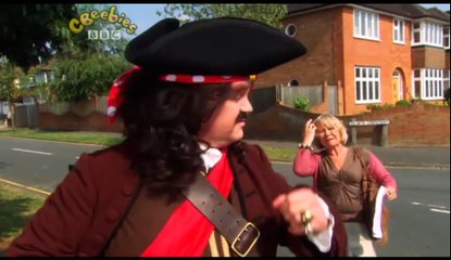 Gigglebiz The Lost Pirate meets a lady with a map that he need to find his beloved treasure