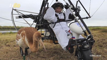 Kim Jong-Un Seen Smoking a Cigarette and Enjoying a Hot Spring