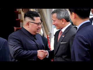 김정은, 인민복 입고 싱가포르 도착…벤츠 리무진 타고 세인트리지스 호텔 이동 / 연합뉴스 (Yonhapnews)