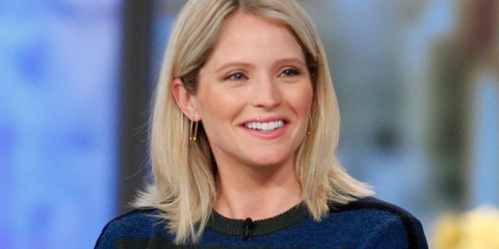 Watch: Sara Haines Bawls Her Eyes Out On Last Day Of ‘The View’