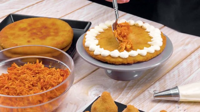 Отвариваем 500 г муки в кастрюльке и получаем невероятный результат.