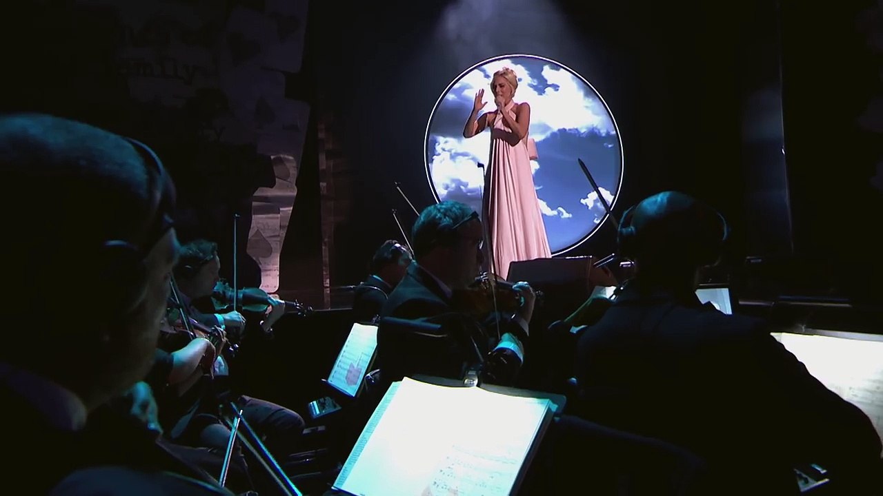 Lady Gaga Million Reasons (Live At Royal Variety Performance)