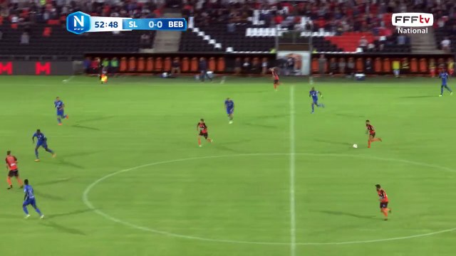 Belle action de Laval mais la frappe manque le cadre.