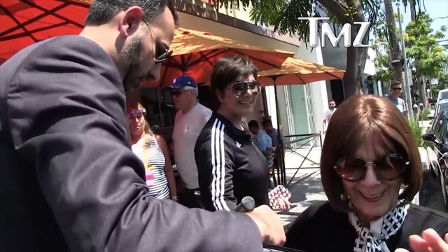 Kylie Jenner Addresses Not Living With Travis Scott | Hollywoodlife