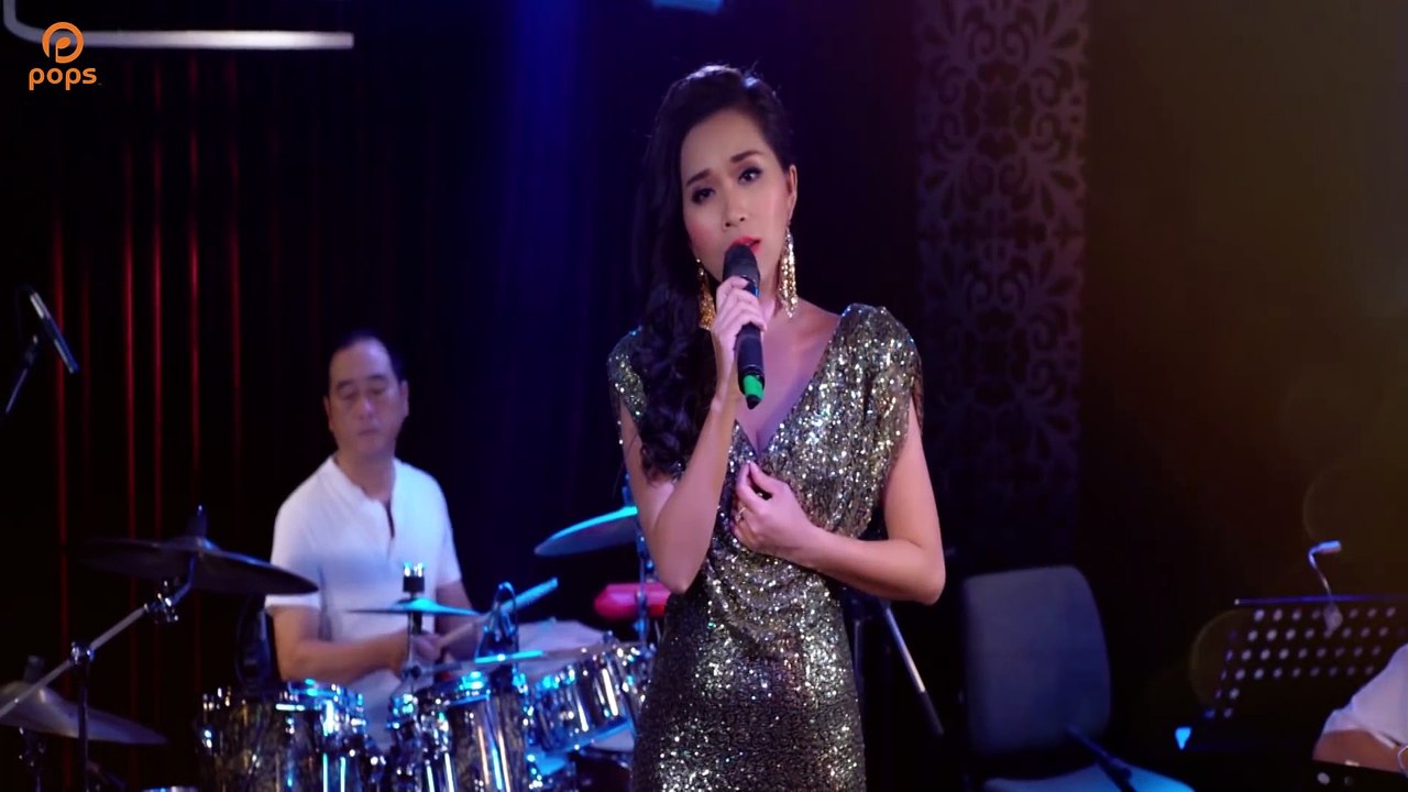 Xin Dìu Nhau Đến Tình Yêu - Hồng Phượng [Official]