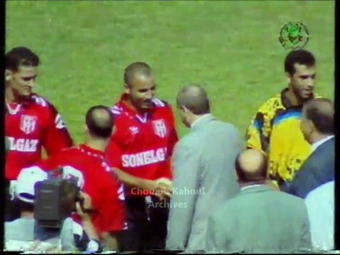 الشوط الاول مباراة اتحاد العاصمة و الرجاء الرياضي 2-2 دوري ابطال افريقيا 1997
