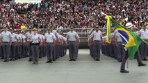 Bolsonaro participa de formatura de sargentos da PM