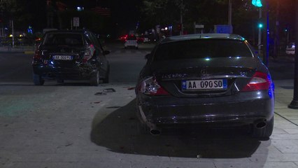 Burg per te rinjte qe tentuan t’i iknin policise