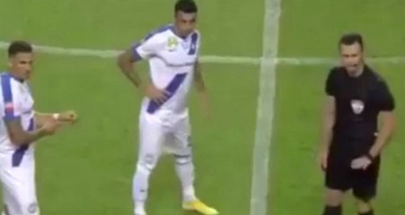 Sahaya İlk 11'de Çıkan Futbolcu, Alyansını Çıkaramadığı İçin Yedek Kaldı