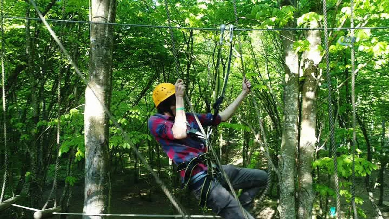 Adrenalin tutkunlarının adresi Kemerburgaz'daki Macera Parkı