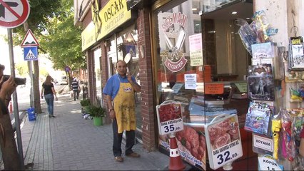 Dolara tepkisini sucuk ile gösterdi