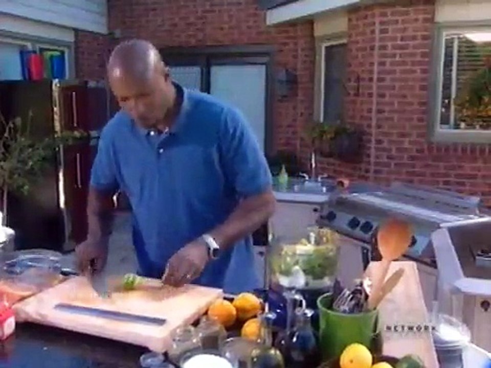 Licence to Grill S03E06 - The Volunteer Dinner