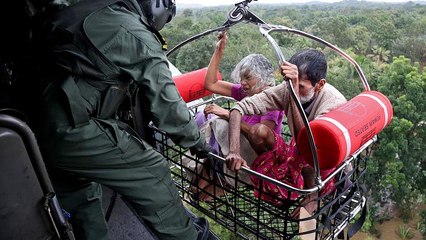 Число жертв наводнения в Индии растёт