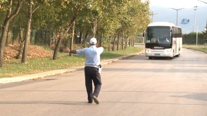 Polisten Kurban Bayramı Tatiline Giden Yolculara Emniyet Kemeri Uyarısı