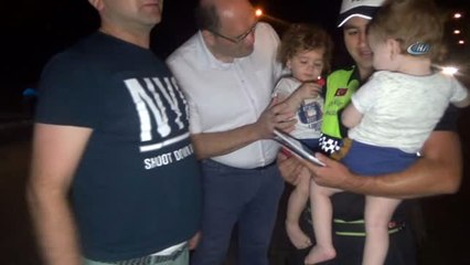 Çocuklardan Hatalı Araç Kullanan Ailelerine Kırmızı Düdük