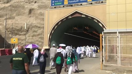 Hacı Adayları Yarın Arafat'a Çıkacak