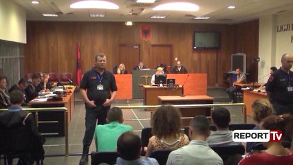 Reprot TV - Ligji i ri/ Avokatët e diplomuar në BE konkurencë 'Gardës së Vjetër’ në Shqipëri