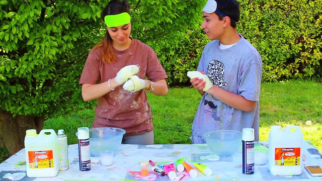 ON FAIT DU SLIME SANS LES MAINS ET LES YEUX BANDÉS !! JustJonathan