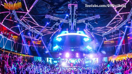 Bên trong câu lạc bộ đèn mờ, đại gia 'đốt' tiền tỷ để được thác loạn