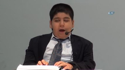 Kuran-ı Kerim'i Hatmeden Görme Engellerin Programında Duygusal Anlar