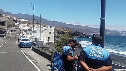 Cierre de playas por un vertido en la costa de Candelaria