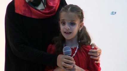 Kuran-ı Kerim’i hatmeden görme engellerin programında duygusal anlar