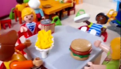 Playmobil : À la cantine