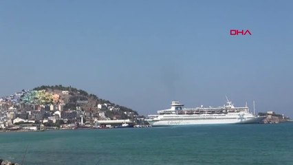 Aydın Kuşadası'nda Bayram Yoğunluğu