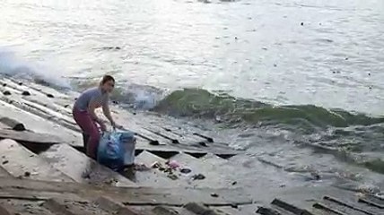 In Vietnam, Garbage is thrown directly down in the sea like this.