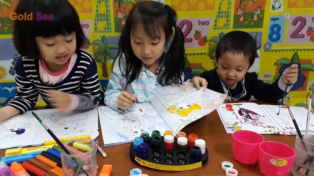 Bé Tập Tô Màu 3 Chị Em gold Sea Tập Tô Màu